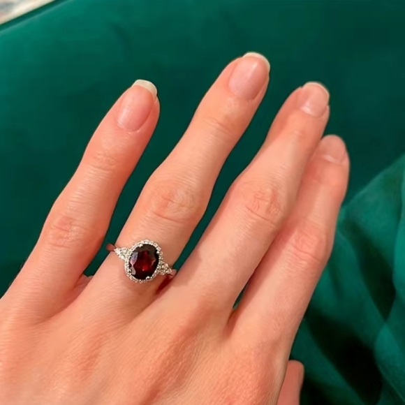 NEW Sparkling Ruby Silver Ring - Picture 3 of 5